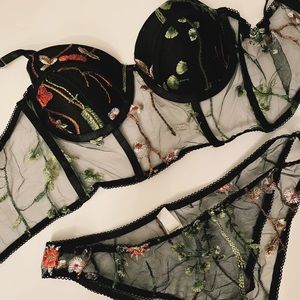 NEW Floral Mesh Lingerie Ser
